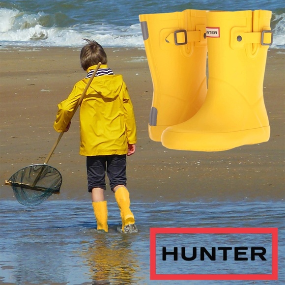 kids yellow hunter boots